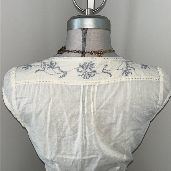 2pc bundle- Ribbed Women's Sweater & wrap around blouse - Picture 4 of 6